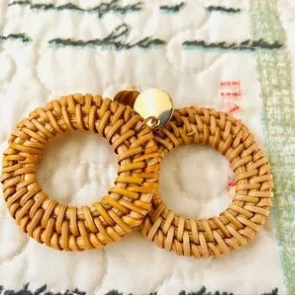 2 Inch Gold-tone Earring Set Boho Retro Pierced Rattan New - Picture 2 of 8